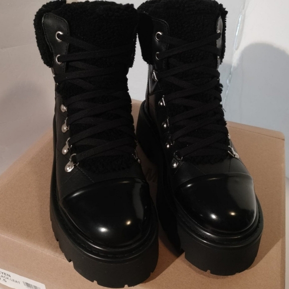 Steve Madden Reyen Black Leather Lace Up dhBoot (Women)Size 6.5 New in box. - Picture 7 of 13